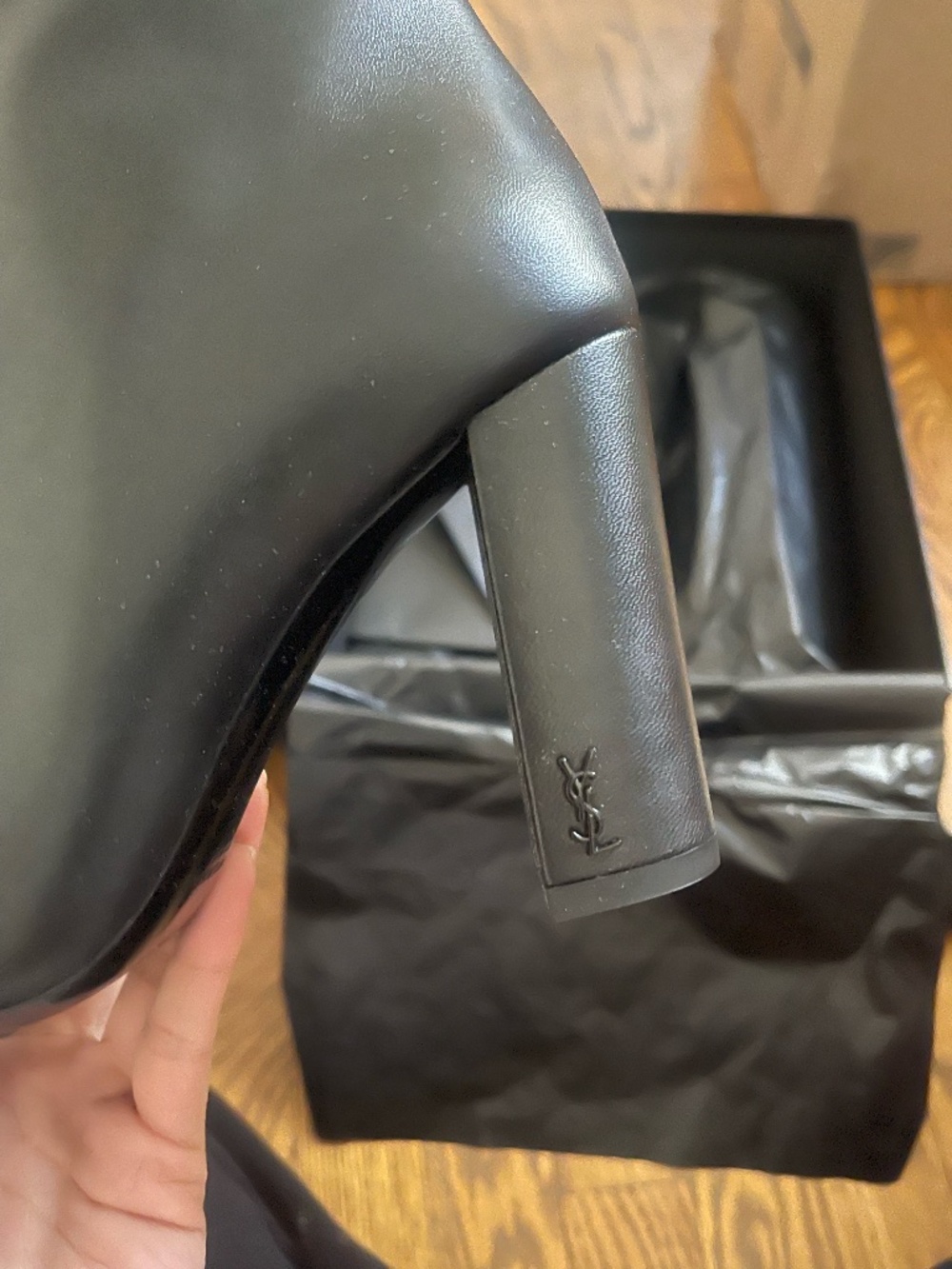 Saint Laurent Lou Leather Ankle Boots